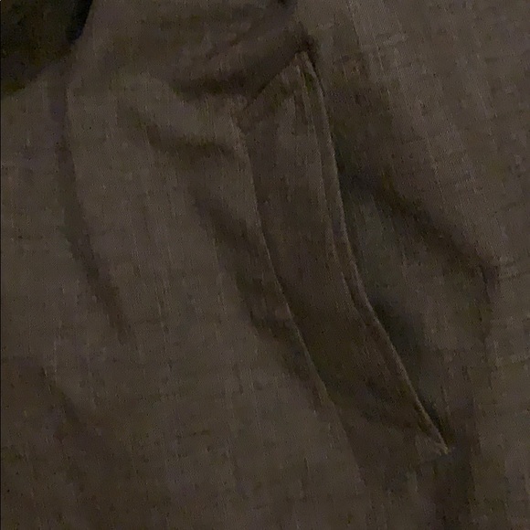 Joseph Abboud light trench coat. - Picture 8 of 8